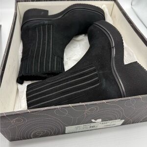 Homers Nova Boots Poncho Testa 6.5